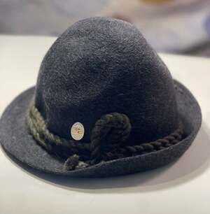 VTG Bavarian Alpine Trachten Wool Felt Hat Sz. M/L, Dark Grey, Authentic Pin,
